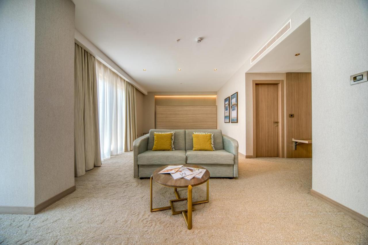 Hotel Ami Budva Petrovac Екстериор снимка