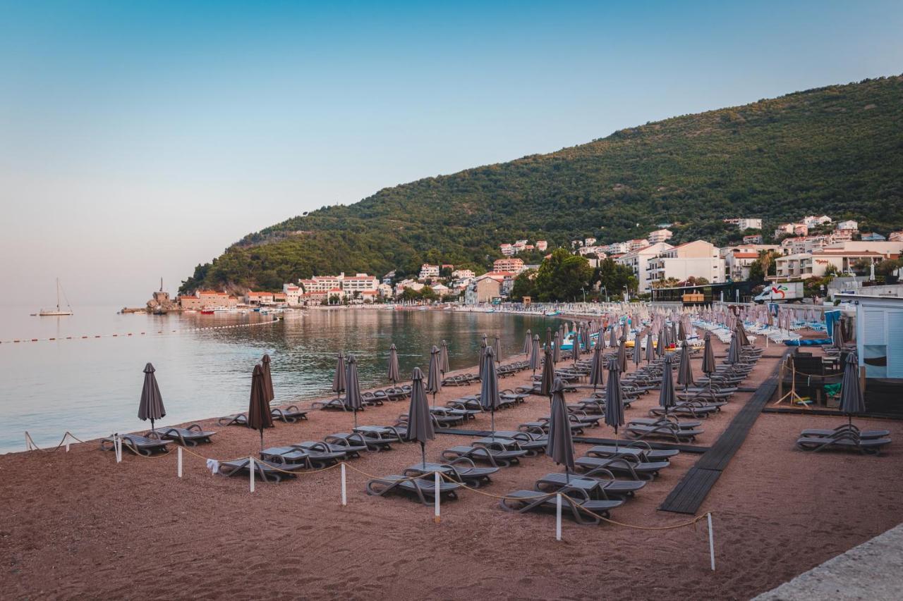 Hotel Ami Budva Petrovac Екстериор снимка