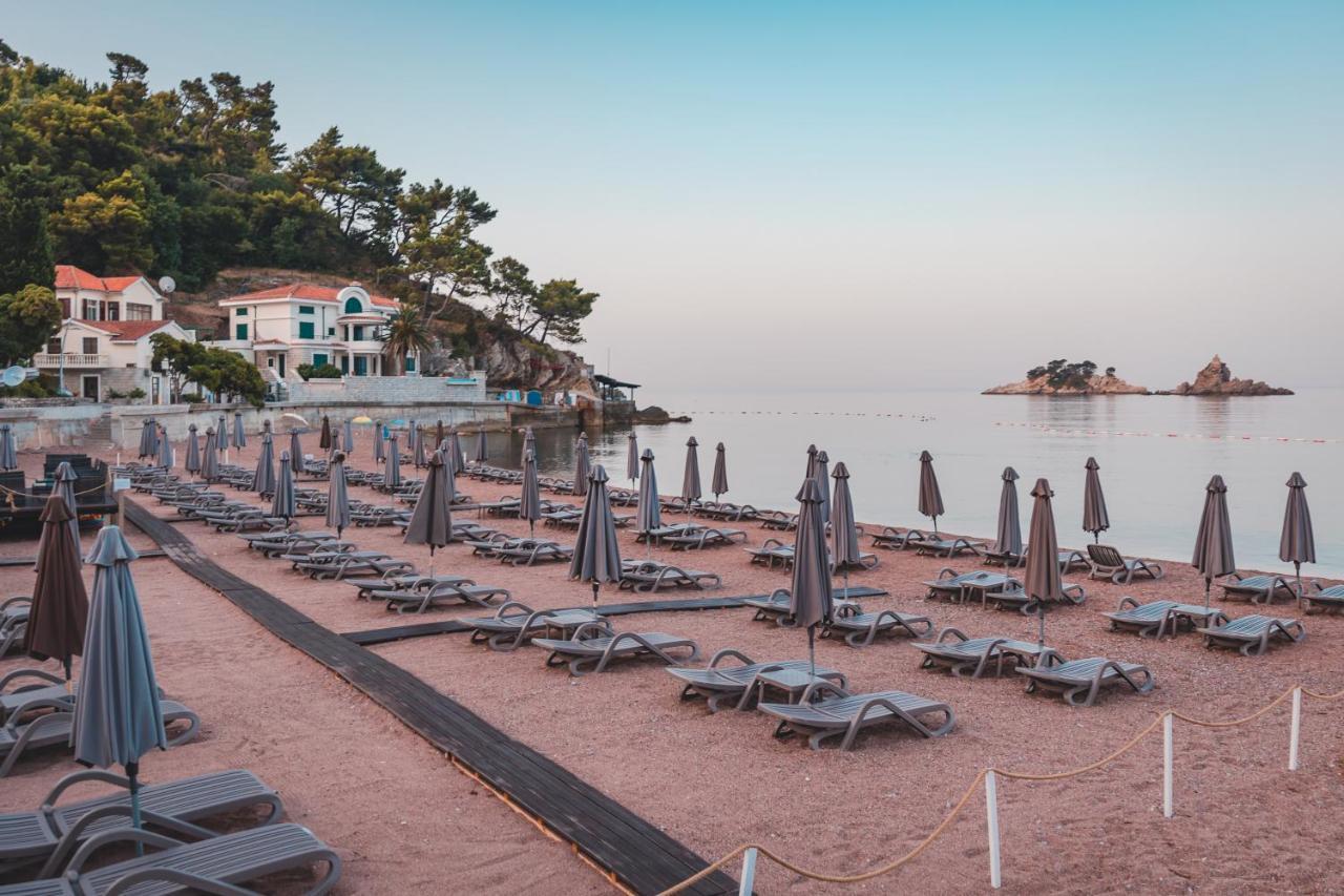 Hotel Ami Budva Petrovac Екстериор снимка