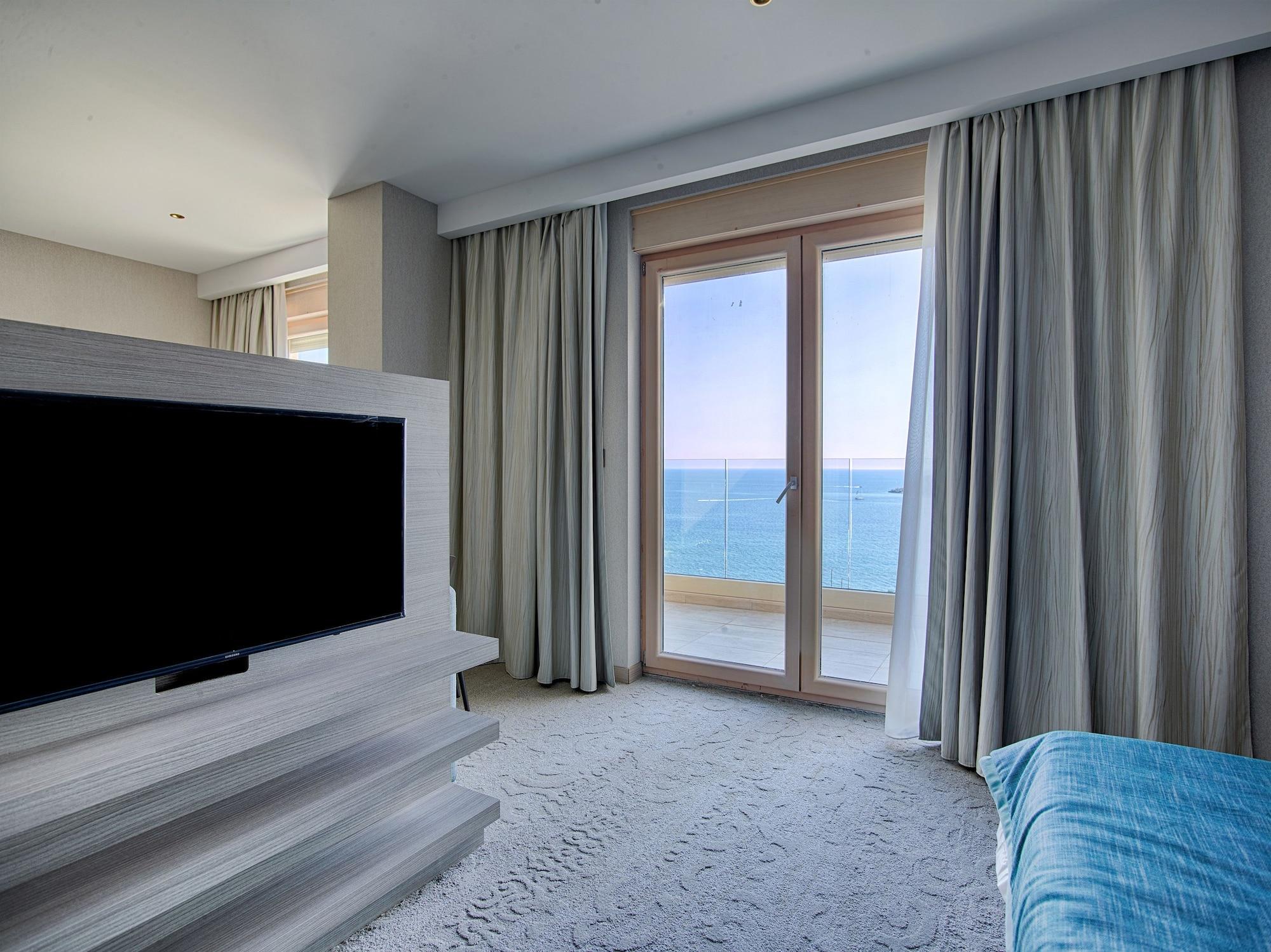 Hotel Ami Budva Petrovac Екстериор снимка