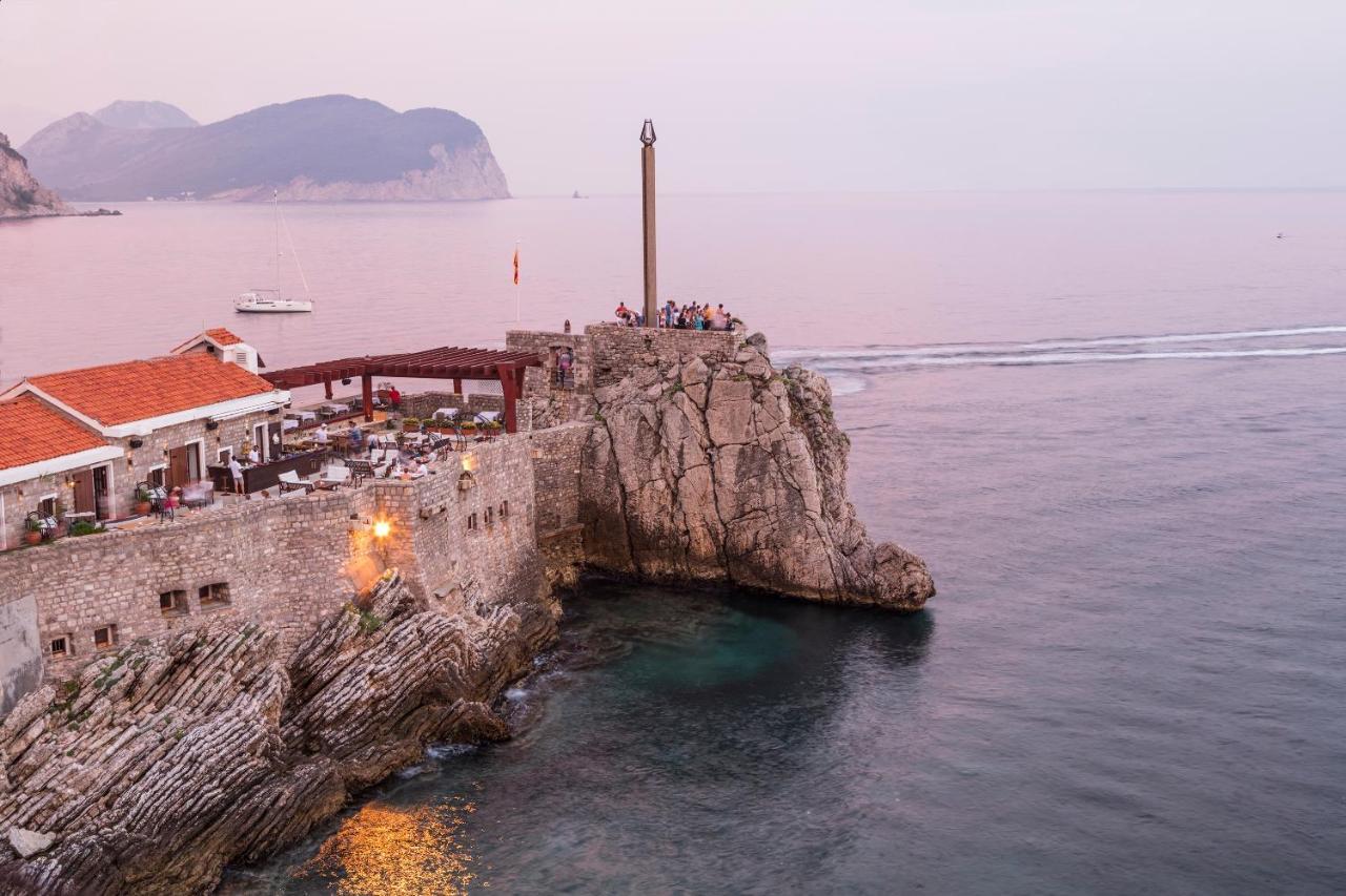 Hotel Ami Budva Petrovac Екстериор снимка