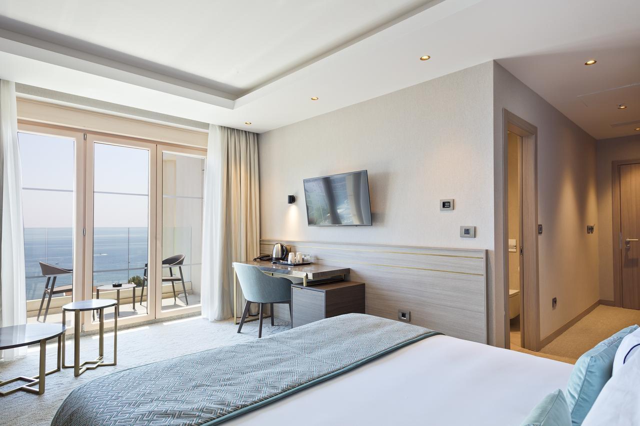 Hotel Ami Budva Petrovac Екстериор снимка